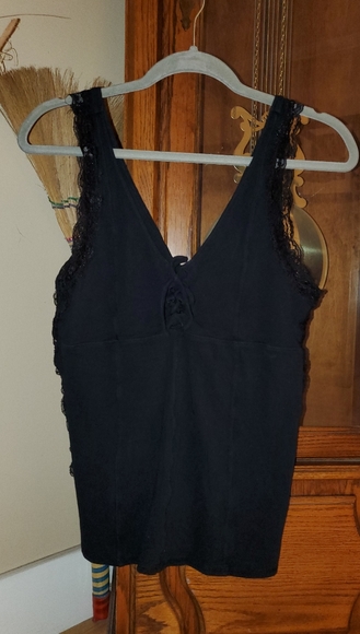 IDYLLWIND Tops - IDYLLWIND Women's Sleeveless V-Neck Tank Top